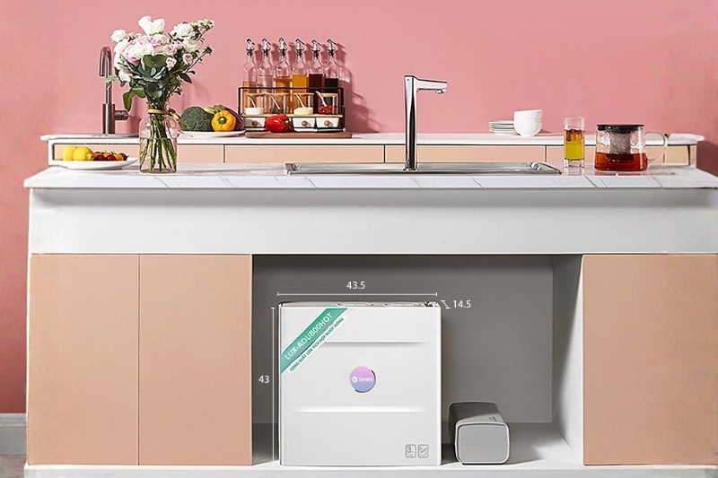 Thiết kế nhỏ gọn, được trang bị vòi nước điện tử thông minh