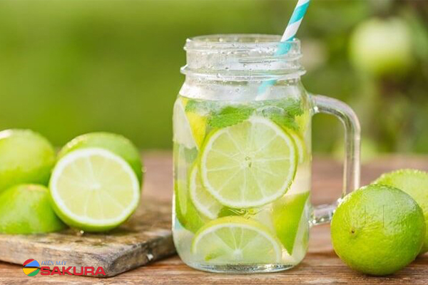 Uống nước chanh giúp giảm mỡ bụng hiệu quả