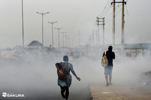 Ô nhiễm không khí ở Thành phố của Nigeria bao trùm bởi khói bụi
