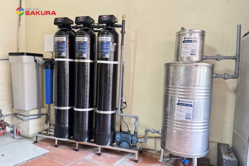 Hình ảnh lắp đặt thực tế bộ lọc nước đầu nguồn Sakura SKGK313MC