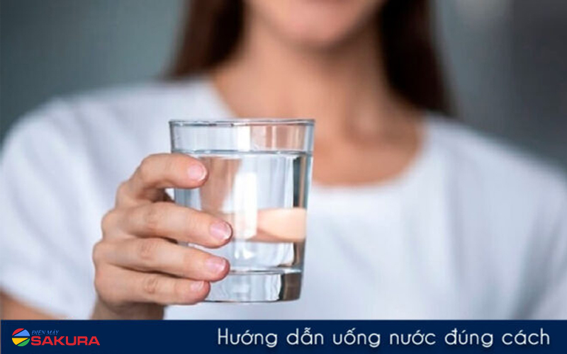 Hướng dẫn uống nước đúng cách chuẩn khoa học tốt cho sức khỏe